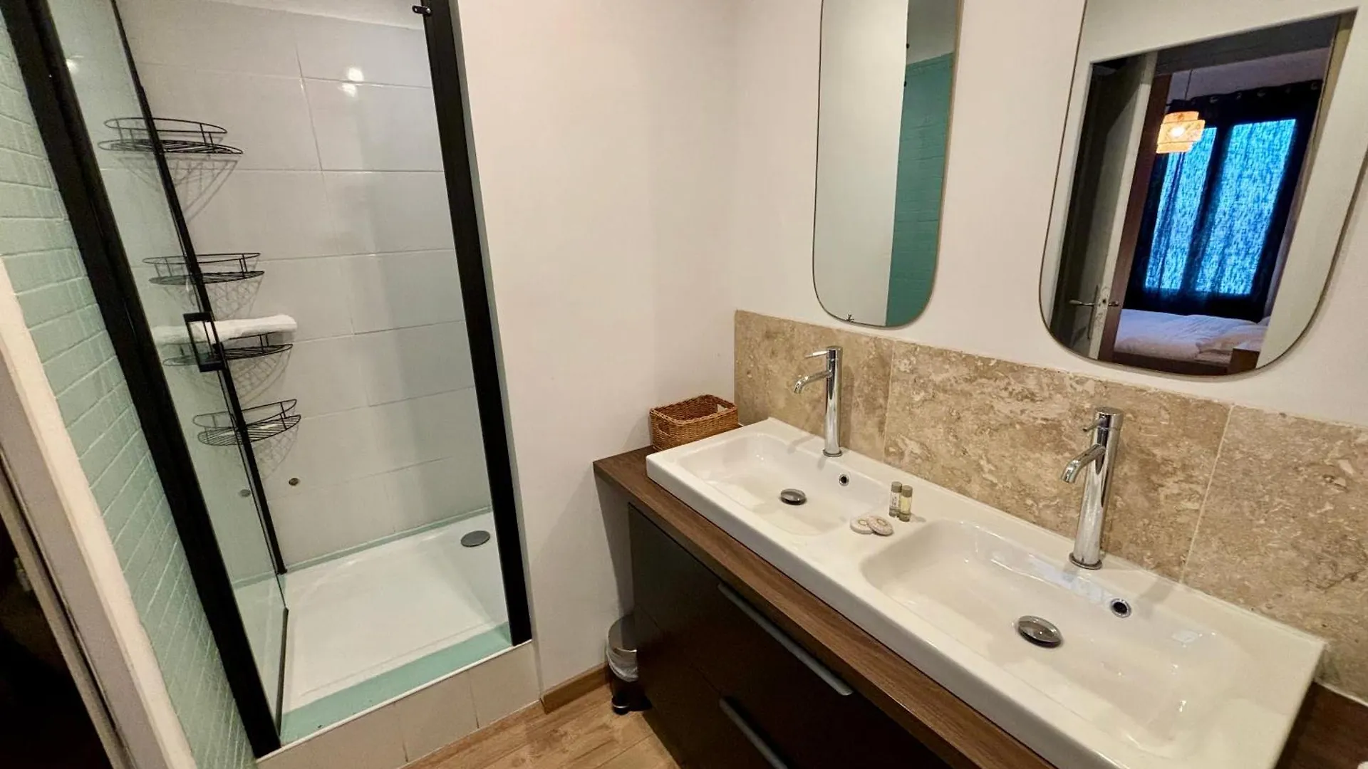 Appartement Renove Avec Balcon A La Joliette Marseilles